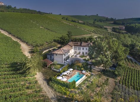 Langhe Country House - Stunning B&B in Piedmont 18th Century Farmhouse, Century Farmhouse, Italian Holiday, Wheelchair Friendly, Regions Of Italy, Room Pictures, Gorgeous View, Water Park, Historical Sites