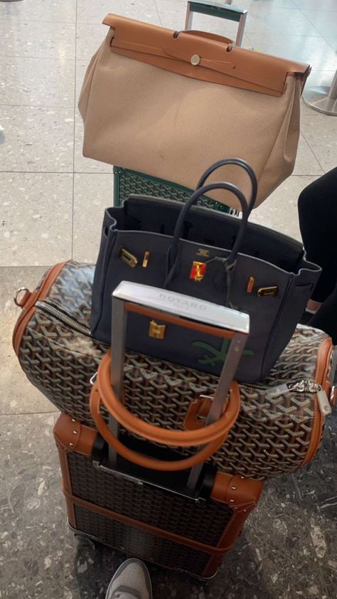 Hermes Luggage, Goyard Luggage, Airport Aesthetic, Luxury Lifestyle Dreams, Luxe Life, Birkin 25, Future Lifestyle, Hermes Bags, Bags Designer Fashion