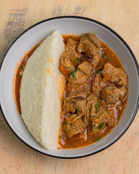 Ugali Recipe Kenya, African Food Aethstetic, Ugandan Food, Kenya Food, Delicious Beef Stew, Tasty Beef Stew, Kenyan Food, Blessed Weekend, Ghanaian Food