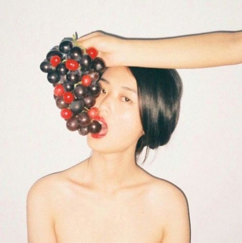 Eating Grapes Pose, Fruit Pictures, Ren Hang, Fruit Shoot, Pictures Friends, Changchun, Fruit Picture, Alphonse Mucha, Wow Art