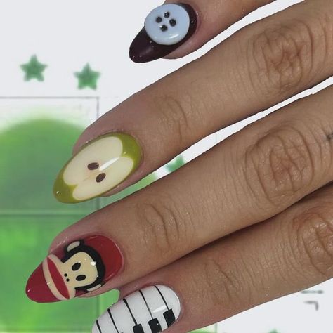 Gatito B on Instagram: "Paul frank summer ?🎹🍀" Enya Umanzor Nails, Paul Frank Nails, Corgi Nails, Paul Frank Outfit, Uno Nails, Neapolitan Nails, Puffy Nails, Sardine Nails, Twee Nails