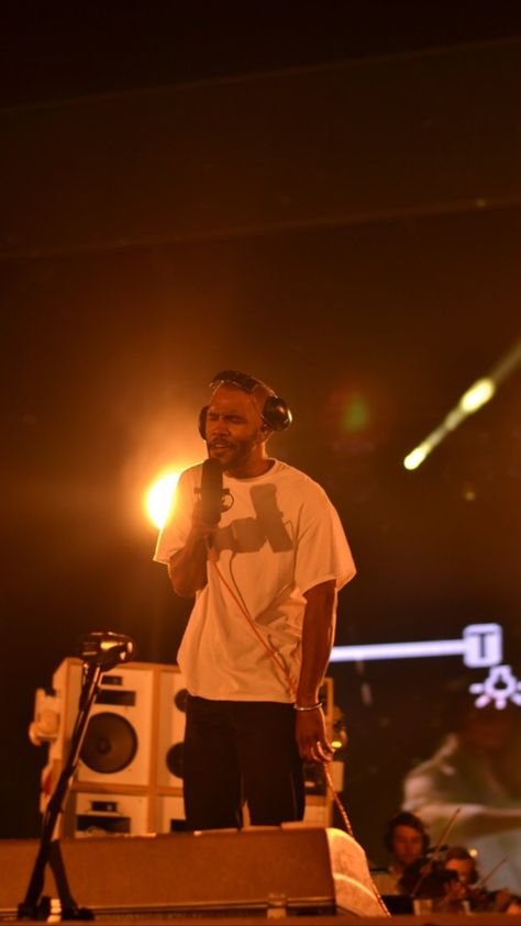 Frank Ocean Concert, Frank Ocean Tumblr, Frank Ocean Wallpaper, Birthday Wishes For Boyfriend, Channel Orange, Pretty Aesthetic, Boys Don't Cry, Rap Albums, Concert Aesthetic