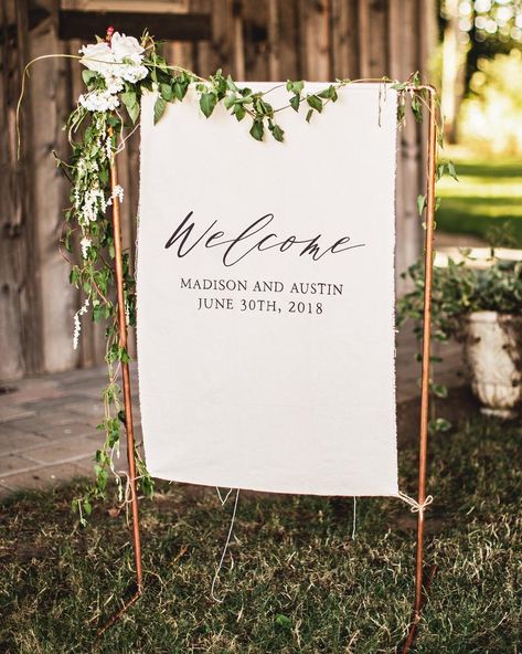 Hanging Wedding Sign, Fabric Wedding Sign, Wedding Wall Hanging, Welcome Wedding Sign, Wedding Canvas, Wedding Chalkboard Signs, Wooden Wedding Signs, Canvas Banner, Wedding Themes Fall