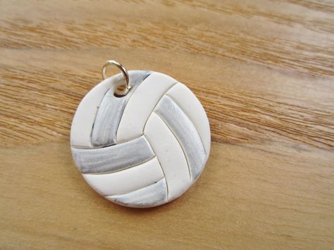 Volleyball Polymer Clay Volleyball, Volleyball Diy Gifts, Volleyball Clay Bead Bracelets, Clay Volleyball, Sporty Girl, Clay Keychain, Polymer Clay Figures, Food Earrings, Volley Ball