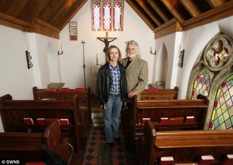 Tiny Chapel, Home Chapel, Home Altar, Tiny Space, Old Churches, Country Church, Church Architecture, My Imagination, A Bug