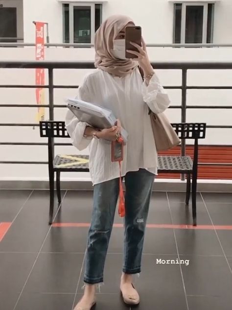 Kuliah Outfit, Outfit Ngampus, Fesyen Islam, Outfit Hijab Casual, Street Hijab Fashion, Muslim Outfits Casual, Hijab Style Casual, Hijabi Fashion Casual, Casual Hijab