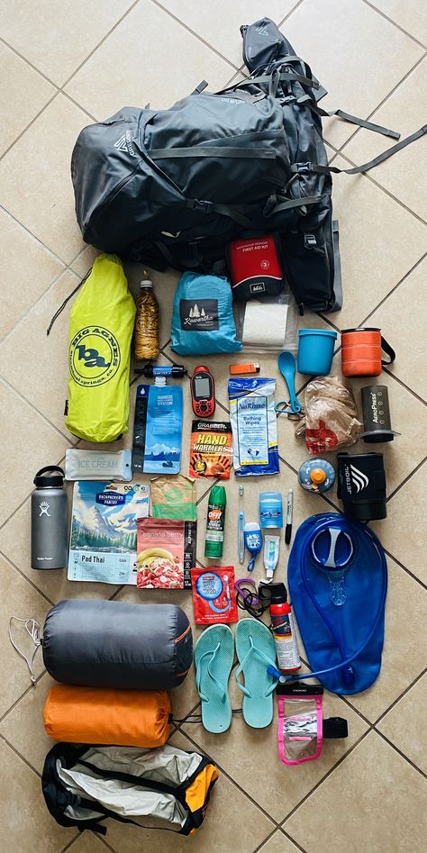 What are your backpacking essentials? Here are some of the things I can’t backpack without! #backpacking  #backpackingtips #hiking Backpacker Essentials, Hiking Backpack Essentials, Gregory Backpack, Hiking Daypack, Trekking Backpack, Adventure Fashion, Plus Size Hiking, Backpacking Essentials, Backpack Essentials