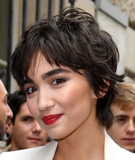 Rowan Blanchard French Pixie Cut, French Pixie, Bixie Haircut, Funky Short Hair, Choppy Bob Haircuts, Bella Hair, Short Shag, Natural Wavy Hair, Haircut Styles