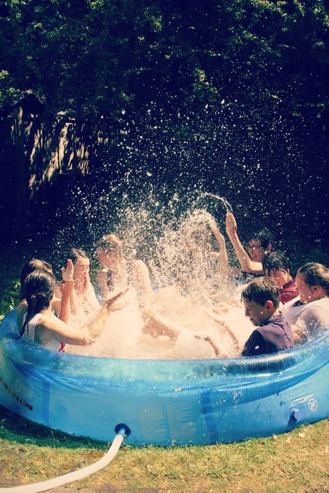 Watching the children have fun in the paddling pool! Last Day Of Year, Paddling Pool, Brand Stories, Pool Fun, Big Splash, Growing Pains, London Zoo, British Summer, Uk Holidays