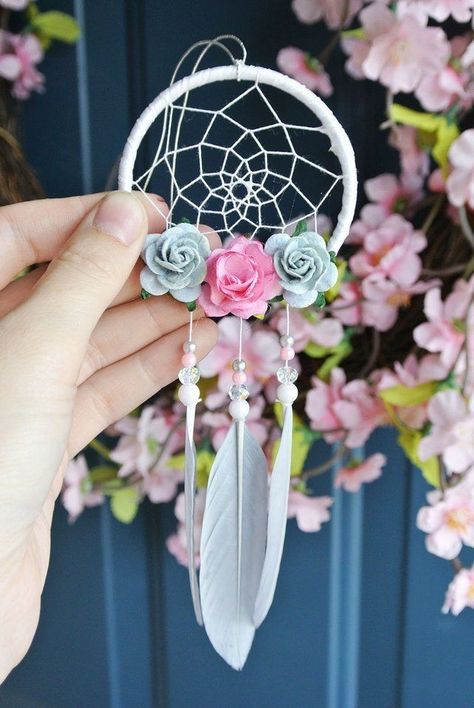 Pink Car Decor, Thunder Bay Canada, Atrapasueños Diy, Quote Signs, Dream Catcher Patterns, Dream Catcher Tutorial, Dream Catcher Decor, Dreamcatcher Wallpaper, Dream Catcher Craft