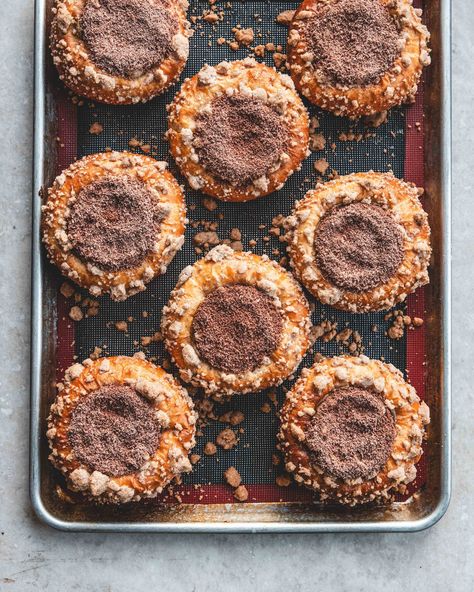 Winter Coffee Brioche Buns — The Boy Who Bakes The Boy Who Bakes, Ultimate Chocolate Chip Cookies, Edd Kimber, Avocado On Toast, Salted Peanuts, Ultimate Chocolate Chip Cookie, Baked Recipes, Brunch Bread, Cookie Spread