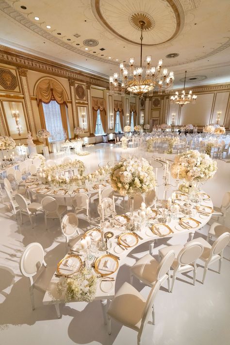 White Wedding Decorations, Dream Wedding Reception, Dream Wedding Decorations, White Wedding Theme, All White Wedding, Venue Decorations, Wedding Venue Decorations, Wedding Hall, Venue Decor