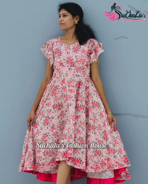 🌸Gorgeous Chikankari Floral Printed Dress in high-low pattern. The dress is complemented by flowy sleeves, adding a touch of grace to the design. This stylish dress is perfect for any occasion. 🪡Customization Available Available in All sizes DM us for pricing and further details📩 NOTE : Color may vary slightly due to photography📷 or phone settings📱 ❌️No Exchange or Return #designerdress#customized#floral#hakuba#chikankari#t rendydress#designerwear#botique#beautiful#flowydress #unquie... Floral Printed Dress, Flowy Sleeves, Printed Dress, Floral Printed, Floral Print Dress, Stylish Dresses, Be Perfect, High & Low, High Low