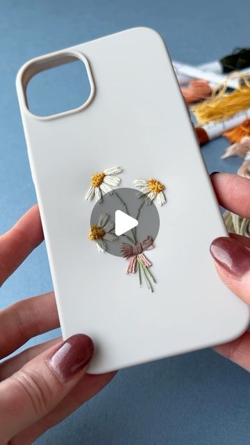 Embroidered Phone Case, Embroidery Phone Case, Embroidery Cases, Phone Case Diy Paint, Simple Hand Embroidery Patterns, New Phone Case, Contemporary Embroidery, Embroidery Monogram, Simple Embroidery