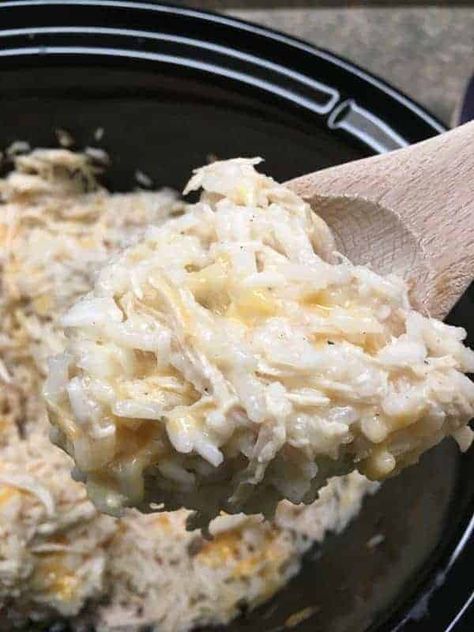 Crockpot Chicken And Rice With Cream Of Mushroom Soup, Southern Chicken And Rice, Crock Pot Chicken And Rice, Crockpot Chicken And Rice, Rice Crockpot, Chicken And Rice Crockpot, Pepper Rice, Southern Chicken, Easy To Cook Meals