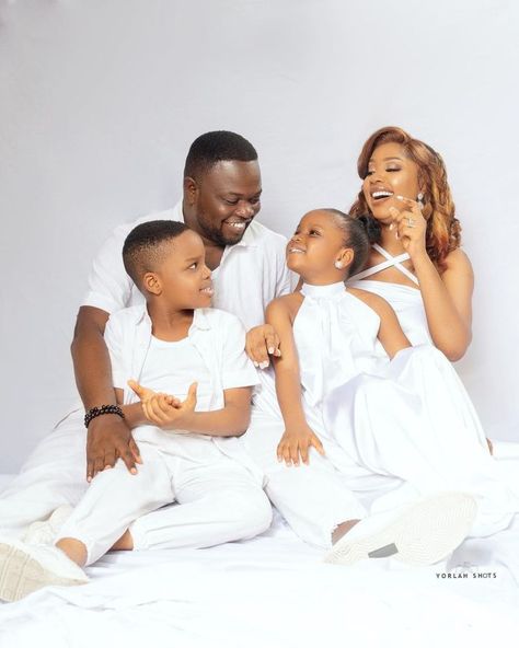 I’m prettier and wiser – Actress Seun Osigbesan gushes as she clocks 36 today Family Photos On Studio 50th Birthday, Black Family Studio Photoshoot, Melanin Family Photoshoot, Family Reunion Cruise, Birthday Shoots, Mother Baby Photography, Pre Wedding Photoshoot Outfit, Mommy Daughter Outfits, Portrait Shoot