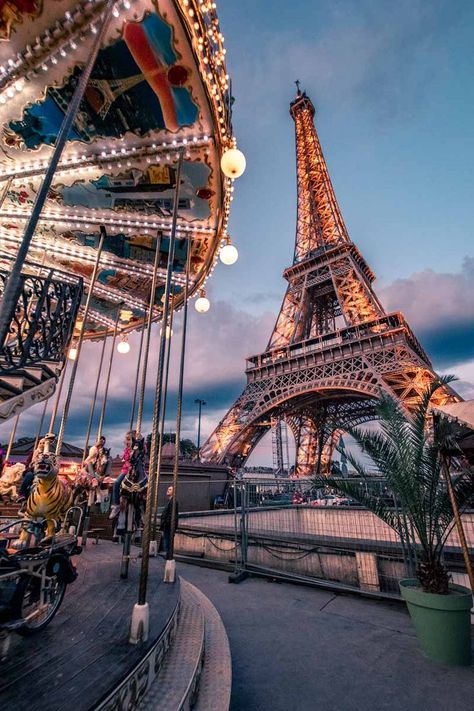 Paris Photography Eiffel Tower, Paris Living, 4 Days In Paris, French Pictures, Paris Travel Photography, Eiffel Tower At Night, Paris Dream, Paris Wallpaper, Paris Travel Guide