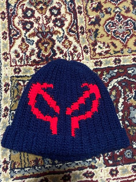 Spider Man Beanie Crochet Pattern Grid, Man Beanie Crochet, Spiderman Diy, Grandma Activities, Crochet Spiderman, Spiderman Stuff, Miguel Ohara, Beanie Crochet, Crochet Design Pattern