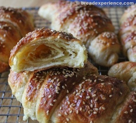 Pretzel Croissants made with KAMUT Khorasan Bread, Bosch Recipes, Kamut Recipes, Kamut Flour, Traditional Baking, Einkorn Recipes, Baking Kits, Einkorn Flour, Flour Alternatives