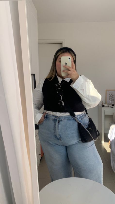 Plusize Fashion Outfits, Fashion Outfits Midsize, Fat Outfits, Casual Chic Plus Size, Plus Size Airport Outfit, Airport Ootd, Airport Style Summer, Plus Size Travel, Plus Size Aesthetic Outfits