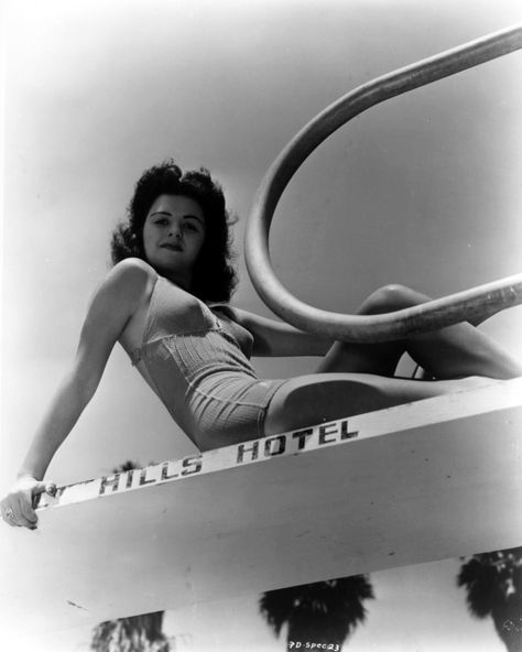 Faith Domergue Hollywood Picture, Faith Domergue, Vintage Hollywood Stars, Hollywood Pictures, Howard Hughes, Beneath The Sea, Horror Pictures, Film Archive, B Movie