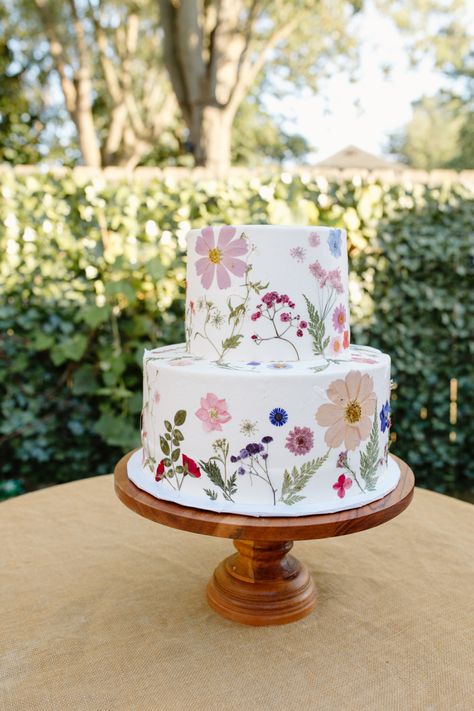 Simple two tier cake with real dried florals, summer cake, floral cake Spring Birthday Party, Colorful Wedding Cakes, Small Wedding Cakes, Spring Cake, Garden Party Birthday, Spring Birthday, Romantic Garden Wedding, Garden Birthday, Bridal Shower Cake