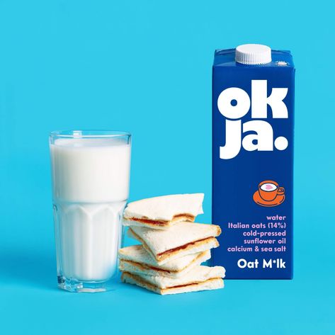 Oat M*lk – Packaging Of The World Fruit Juice Brands, Milk Photography, Milk Brands, Milk Packaging, Drink Packaging, Wine Logo, Juice Branding, Drinks Packaging Design, Alcoholic Drink