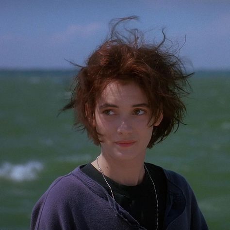 Winona Ryder Winona Ryder Dinky, Dinky Bossetti, Winona Forever, Short Dark Hair, Winona Ryder, Film Inspiration, Hollywood Celebrities, I Love Girls, Look At You