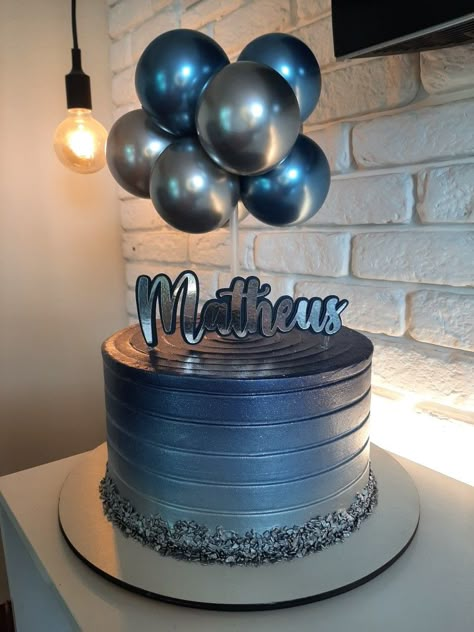 Cakes For 20th Birthday Men, Blue And Silver Cake For Men, Blue And Black Cake, 18th Birthday Celebration Ideas, Navy Blue Cake, Birthday Cake For Son, Blue Birthday Cake, 15th Birthday Cakes, Chicken Cake