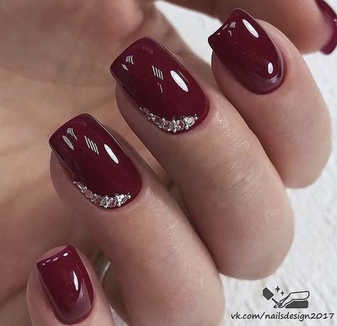 Red Gel Nails, Kutek Disney, Christmas Gel Nails, Pretty Nail Art Designs, Red Nail Designs, Burgundy Nails, Her Nails, Red Nail, Short Acrylic Nails Designs