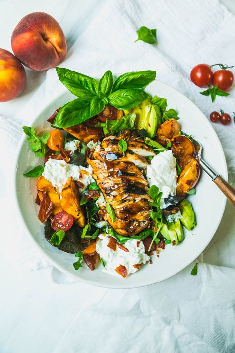 Balsamic Peach Salad with Chicken and Crispy Prosciutto Balsamic Peach Chicken, Peach Chicken Salad, Balsamic Peach, Gorgonzola Salad, Peach Chicken, Prosciutto Recipes, Crispy Prosciutto, Not Hungry, Salad With Chicken