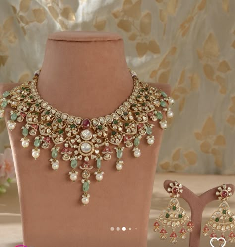 Jewels For Lehenga, Reception Jewellery, Victorian Jewelry Necklace, Hazoorilal Jewellers, Pearl Jewellery Set, Pretty Gold Necklaces, Kalyan Jewellers, Bridal Jewellery Inspiration, Bridal Diamond Necklace