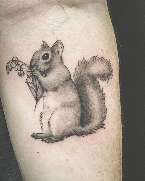 Squirrel Flower Tattoo, Minimalist Squirrel Tattoo, Fine Line Squirrel Tattoo, Dainty Squirrel Tattoo, Squirrel Tattoos, Squirrel Tattoo With Flowers, Jay Tattoo, Squirrel Silhouette, Sassy Animals