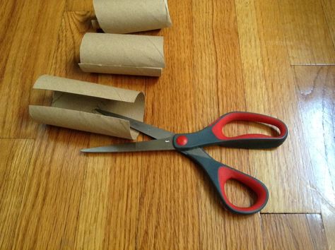 Tutorial to make ram's horns out of empty toilet paper tubes. Use for props when a ram's horn is needed. How To Make Goat Horns For A Costume, Bible Costumes, Horn Diy, Diy Horns, Superhero Vbs, Toilet Paper Tubes, Maleficent Horns, Cosplay Horns, Rams Horn