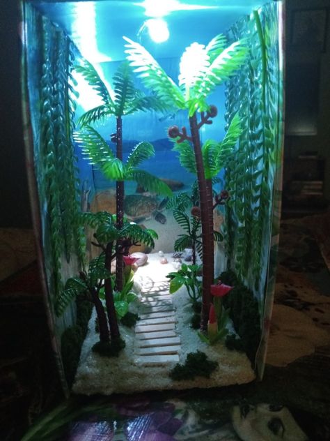 Diy Forest Book Nook, Bookshelf Aquarium, Mermaid Book Nook, Booknook Forest, Diy Booknook Shelf Insert, Ocean Books, Beach Book, Nook Decor, Fairy Village