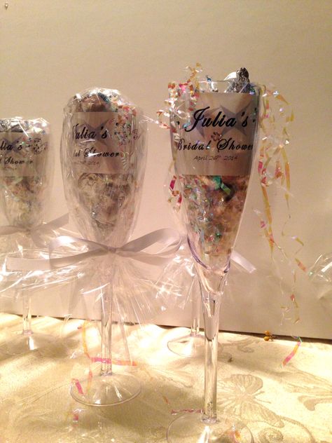 Champagne glass with Hershey kisses favor Champagne Glass Favors, Hershey Kisses Favors, Glass Theme, African American Weddings, Glitter Bomb, Candy Holder, Wedding Theme Colors, Hershey Kisses, American Wedding