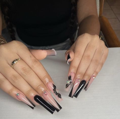 Xl Long Acrylic Nails Square Black, Bad And Boujee Nails Black, Black And White Graduation Nails, Black Bedazzled Nails, Graduation Nails Acrylic Black, Black Quince Nails, Black Graduation Nails, Black Nails For Prom, Gell Nails