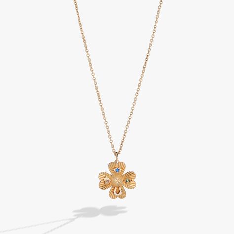 Gold Four Leaf Clover Necklace Gold, Closet Refresh, Clothing Png, Lucky Four Leaf Clover, 2024 Wishlist, Iconic Symbols, Necklace Stack, Lucky Symbols, Emerald Crystal