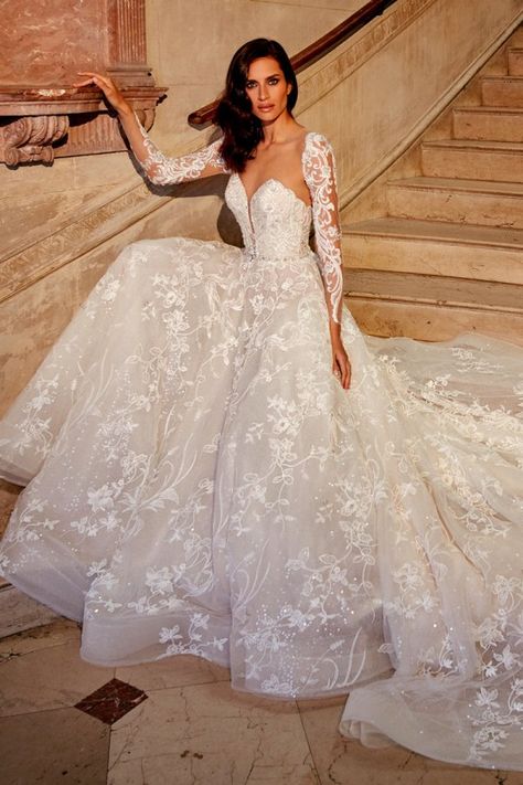 Amalia Carrara Wedding Dresses, Eve Of Milady Wedding Dresses, Long Sleeve Wedding Dress Boho, Eve Of Milady, Beach Wedding Dress Boho, Lace Ball Gowns, Wedding Dresses 2020, Wedding Dress Couture, Couture Wedding