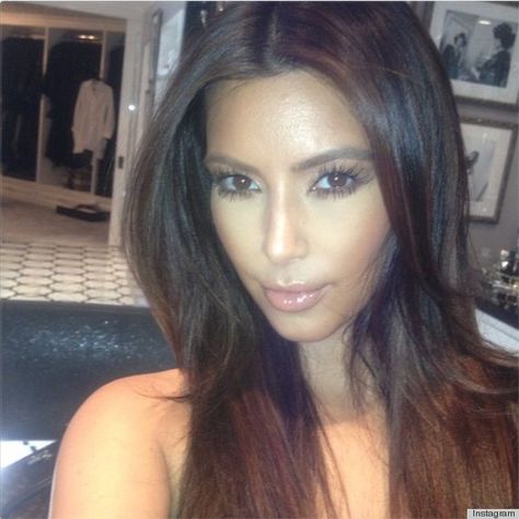 kim kardashian hair Kim Kardashian 2000's, Kim K Makeup, Young Kim Kardashian, Kim Kardashian Latest, 2000s Hair, Kardashian Makeup, Kim Kardashian Hair, Lighter Hair, Kardashian Photos