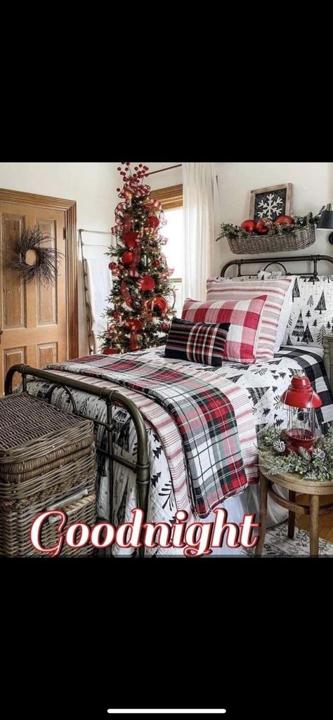 Holiday Bedroom, Cabin Christmas, Country Christmas Decorations, Christmas Bedding, Christmas Interiors, Christmas Decorations Bedroom, Bedroom Red, Christmas Room Decor, Christmas Bedroom