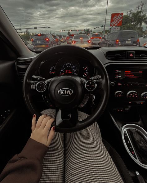 Learning How To Drive Aesthetic, Kia Car Night Drive, Learn Driving Vision Board, Night Driving Kia, Kia Soul Accessories, Car Steering Wheel Aesthetic Night, Kia Seltos Driving Video, Kia Steering Wheel, Kia Motors