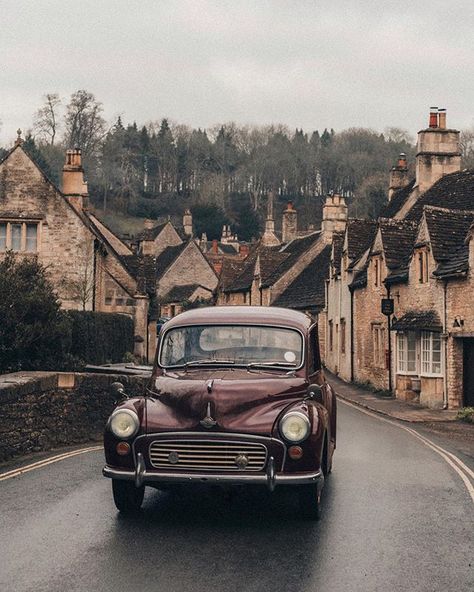 Thoughts of driving this thing around in the Spring are keeping me going. Ive made a map of places I want to photograph the blossom. Now we wait. Old Fashioned