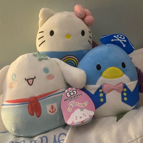 Sanrio Squishmallow bundle Sanrio Squishmallow, Hello Kitty Squishmallow, Squish Mellow, Christmas Presents For Kids, Charmmy Kitty, Snapchat Funny, Kawaii Plushies, Hello Kitty My Melody, Hello Kitty Items