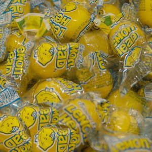 Lemon Heads Jaw Breaker, Lemon Head, Online Candy Store, Nostalgic Candy, Candy Companies, Classic Candy, Bulk Candy, Sour Candy, Favorite Candy