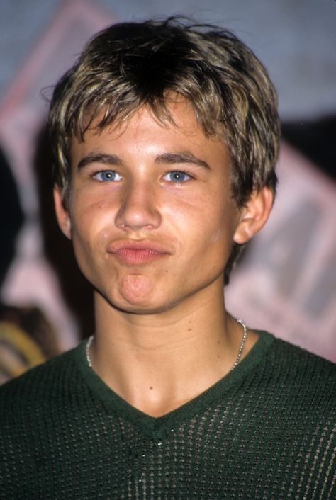 Jonathan Taylor Thomas Now, Jonathan Taylor Thomas, Jonathan Taylor, Teen Celebrities, Home Improvements, Fictional Crushes, Attractive Guys, Man Alive, Celebrity Crush