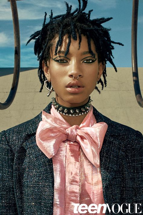 Willow Smith Teen Vogue Cover May 2016 | Teen Vogue Willow Smith, Jaden Smith, Vogue Covers, Afro Punk, Naomi Campbell, Teen Vogue, Vogue Magazine, Real Girls, Real Beauty