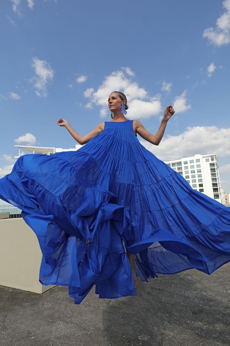 Blair Eadie wearing a tiered cobalt maxi dress from Kalita // Earrings by We Dream In Color // Click through to see and shop all of her latest looks on Atlantic-Pacific Windy Skirts, Blair Eadie, Atlantic Pacific, Quoi Porter, Fashion Sites, Elegant Dresses For Women, Blue Outfit, Blue Skies, Gold Brass