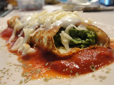 Crespelle Recipe, Spinach Crepes, Spinach Manicotti, Manicotti Recipe, Crepes Recipe, Fall Comfort Food, Pasta Sauces, Crepe Recipes, Quiche Recipes