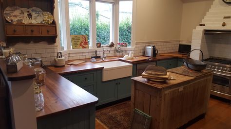 Kitchen Wooden Benchtop, Timber Bench Tops Kitchens, Kitchen Design Wooden Benchtop, Recycled Timber Benchtop, Timber Benchtop Kitchen, Wood Benchtop, Timber Benchtop, White Lodge, Timber Kitchen